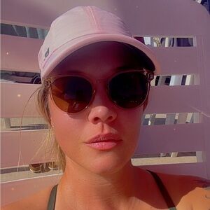 Meet your posher 🌺